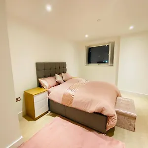 https://excel-apartment.cambridgehotelsuk.com